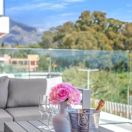 Benalus Ii Luxury By Finest Daire