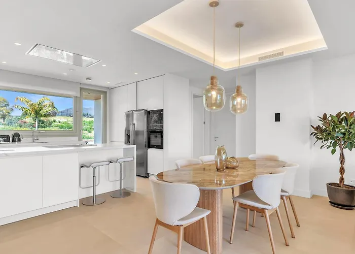 Benalus Ii Luxury By Finest * 马尔韦利亚